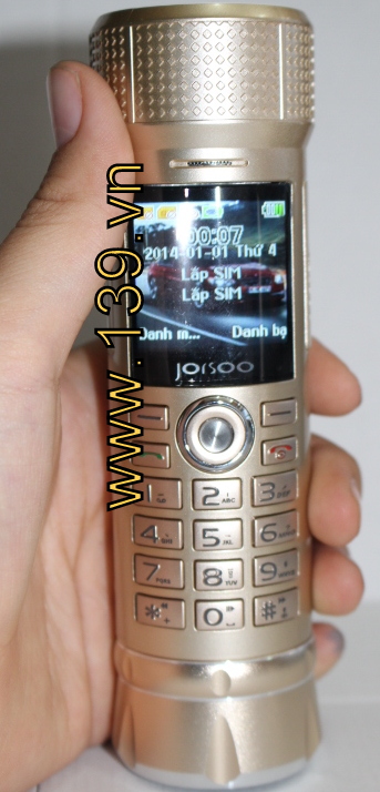 Điện thoại đèn pin siêu độc T300