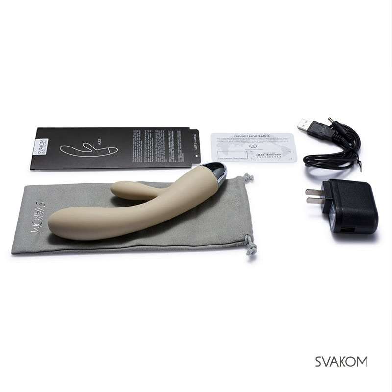 Sản phẩm sextoy Svakom Alice bên cạnh các phụ kiện sản phẩm đi kèm