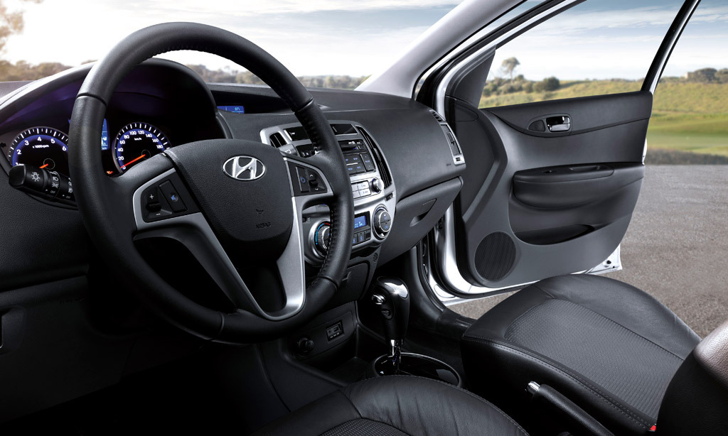 Xe hyundai i20 - Ghế lái Xe hyundai i20 - Đại lý hyundai giá rẻ