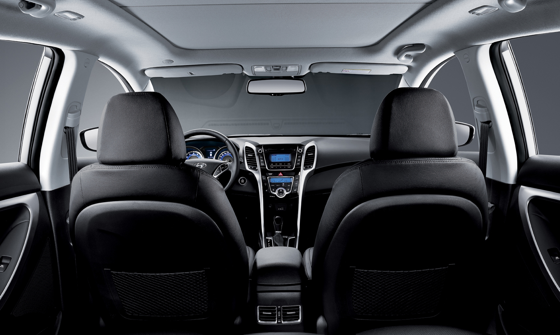 Nội thất ô tô hyundai i30 - Đại lý hyundai Hà Đông Nội thất ô tô hyundai i30 - Đại lý hyundai Hà Đông