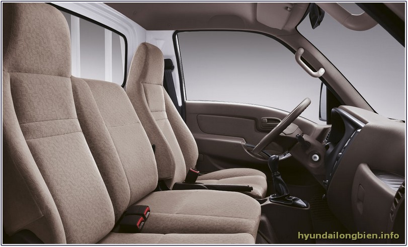 Hyundai H100 - Ghế lại được bọc nỉ cao cấp