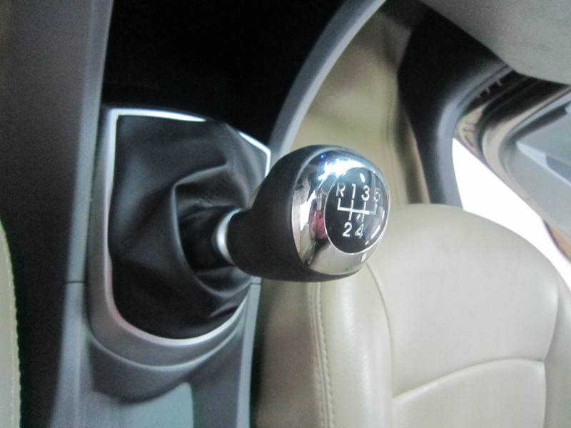 Hyundai Accent MT 2011 - Hộp số sàn 5 cấp