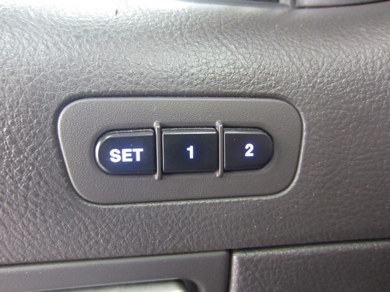 Hyundai Santa Fe SLX 2009 - Chức năng nhớ vị trí ghế