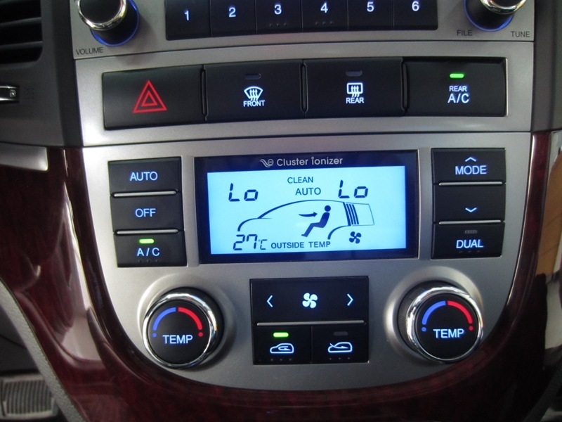 Hyundai Santa Fe SLX 2009 - Hệ thống điều hòa thông minh 2 vùng khí hậu