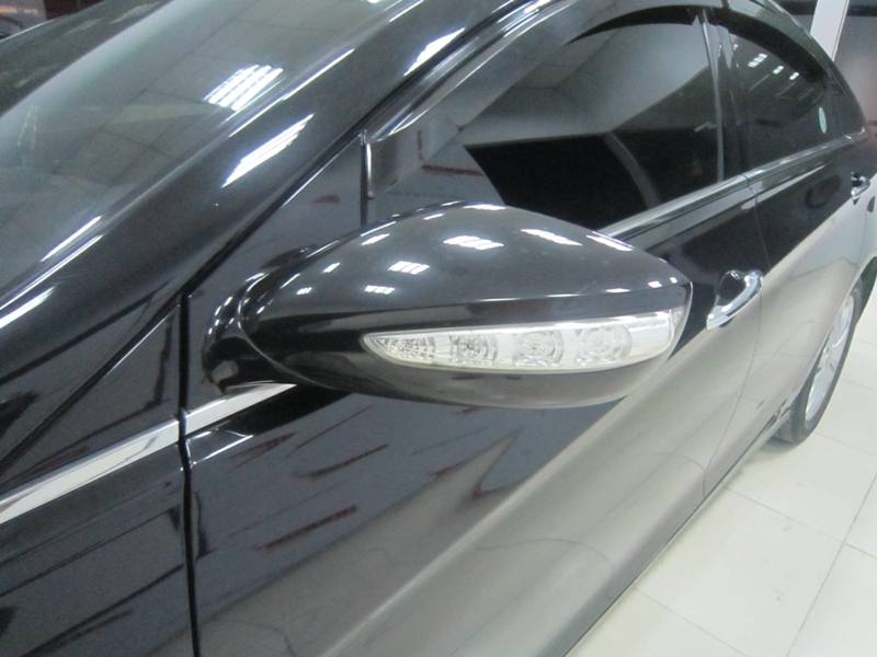 Sonata Y20 - Xinhan tích hợp gương chiếu hậu