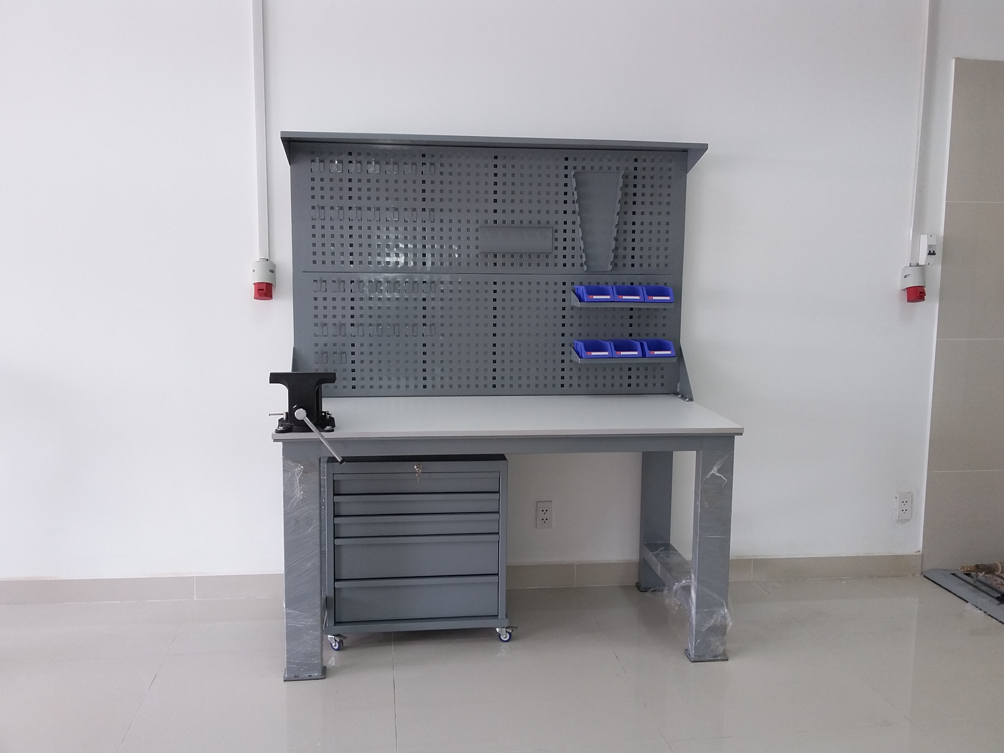 Cung cấp Bàn Nguội Cơ Khí HT-1505 chất lượng cao