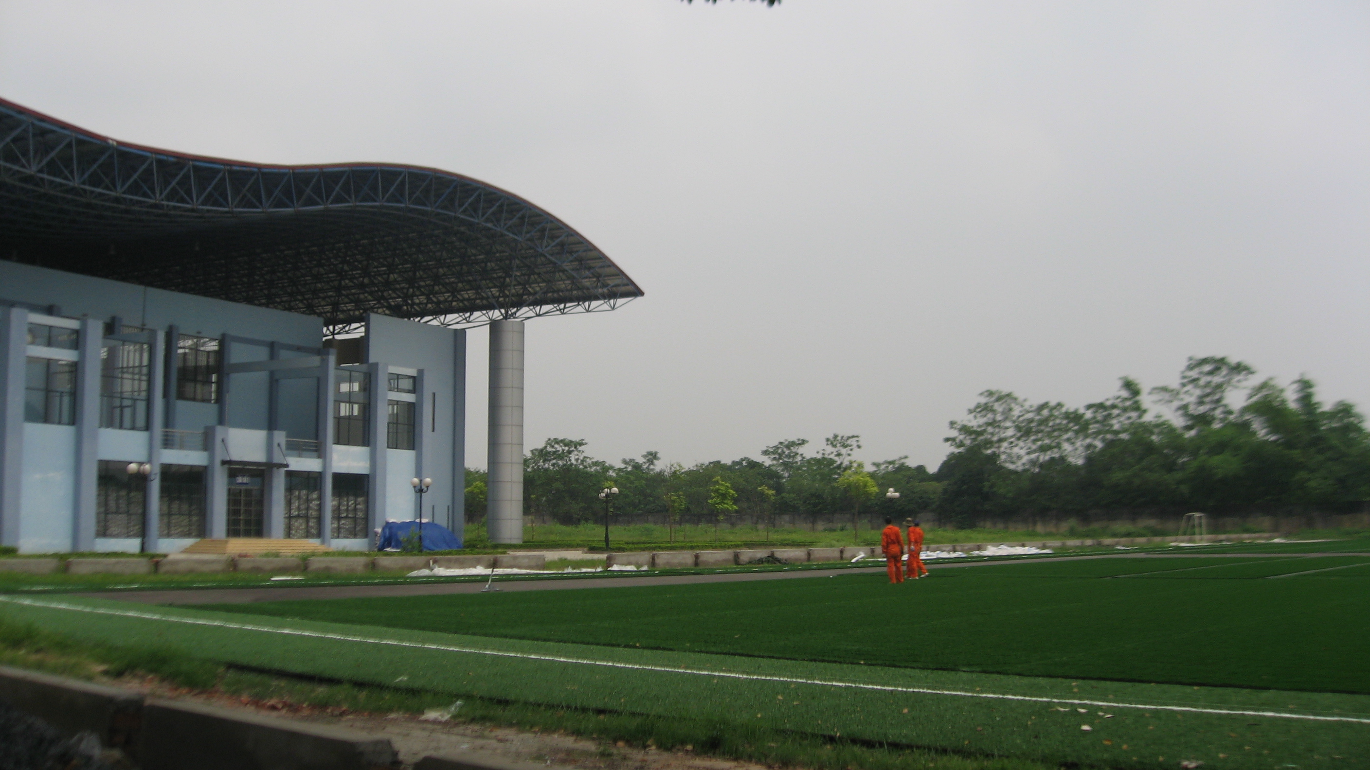 Quy trình thi công sân cỏ nhân tạo