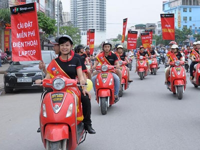 Doanh thu FPT thuộc top 5 quán quân nửa năm 2012 Doanh thu FPT thuộc top 5 quán quân nửa năm 2012