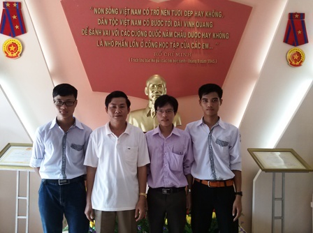 Hai 2 thủ khoa xứ Thanh học chung một lớp Hai 2 thủ khoa xứ Thanh học chung một lớp