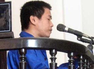 Xâm hại bé gái lớp 2, giả điên cũng không thoá Xâm hại bé gái lớp 2, giả điên cũng không thoá