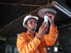 Tiết kiệm, tiết kiệm điện hơn nữa Tiết kiệm, tiết kiệm điện hơn nữa