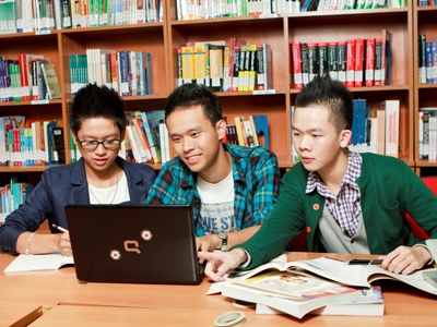Đại học FPT tuyển sinh vào tháng tư năm 2012 Đại học FPT tuyển sinh vào tháng tư năm 2012