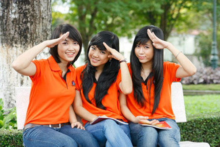 Năng động với đồng phục trường Năng động với đồng phục trường