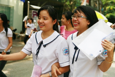 Ôn thi Đại học: Bí quyết học và thi môn Văn đạt điểm cao Ôn thi Đại học: Bí quyết học và thi môn Văn đạt điểm cao