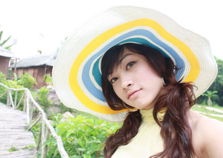 Nét đẹp đằm thắm của 'gái một con' Nét đẹp đằm thắm của 'gái một con'