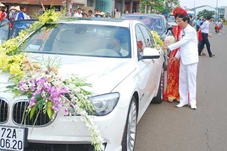 Bí mật sau đám cưới lão đại gia với thiếu nữ 19 Bí mật sau đám cưới lão đại gia với thiếu nữ 19