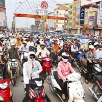 Hạn chế nhập cư HN: Vì chân hay vì giày? Hạn chế nhập cư HN: Vì chân hay vì giày?