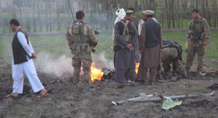 Máy bay do thám NATO rơi tại Afghanistan Máy bay do thám NATO rơi tại Afghanistan