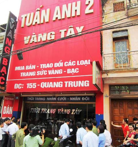 Tuyên Quang: Bắt được đối tượng thứ hai vụ cướp tiệm vàng ở Tuyên Quang Tuyên Quang: Bắt được đối tượng thứ hai vụ cướp tiệm vàng ở Tuyên Quang