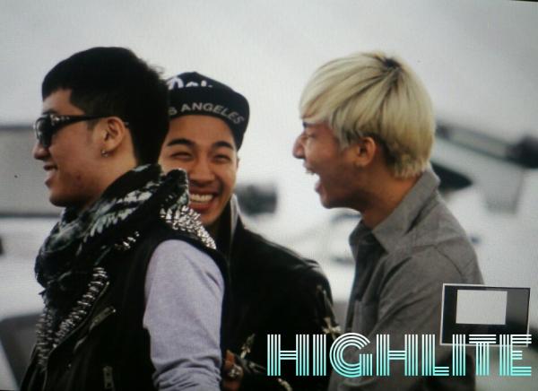 Big Bang tươi cười rời Hàn Quốc sang Việt Nam Big Bang tươi cười rời Hàn Quốc sang Việt Nam