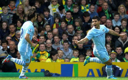 Aguero và Tevez tập luyện để đón tiếp MU Aguero và Tevez tập luyện để đón tiếp MU
