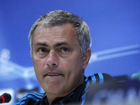Mourinho: “Ronaldo vẫn hay hơn Messi” Mourinho: “Ronaldo vẫn hay hơn Messi”