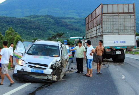 123 người chết vì tai nạn giao thông trong 4 ngày lễ 123 người chết vì tai nạn giao thông trong 4 ngày lễ
