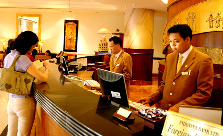 Rất nhiều khách sạn gặp tình trạng khó khăn trong thời buổi hiện tại Rất nhiều khách sạn gặp tình trạng khó khăn trong thời buổi hiện tại