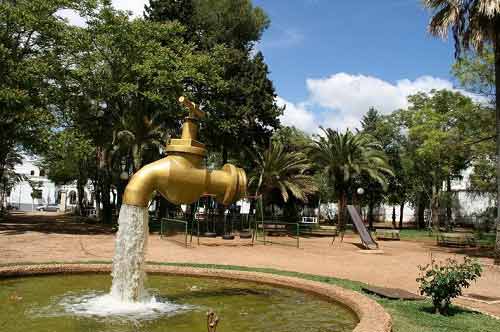Những đài phun nước nổi tiếng trên thế giới 